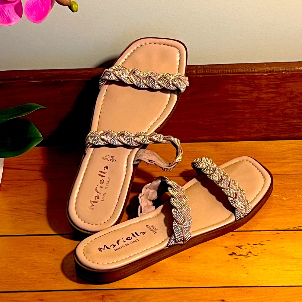Beautiful gold sparkle leather sandals made in Italy